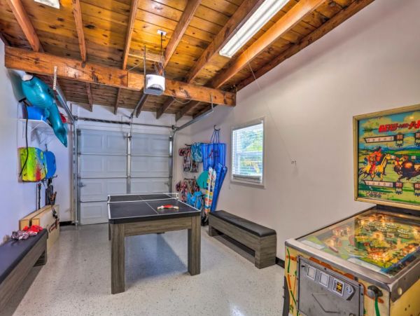 Two Bedroom Charming Vacation Cottage in Hutchinson Island Sleeps 7