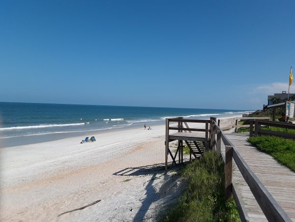 Lido Key Vacation Condo Walk to Beach Two Bedroom