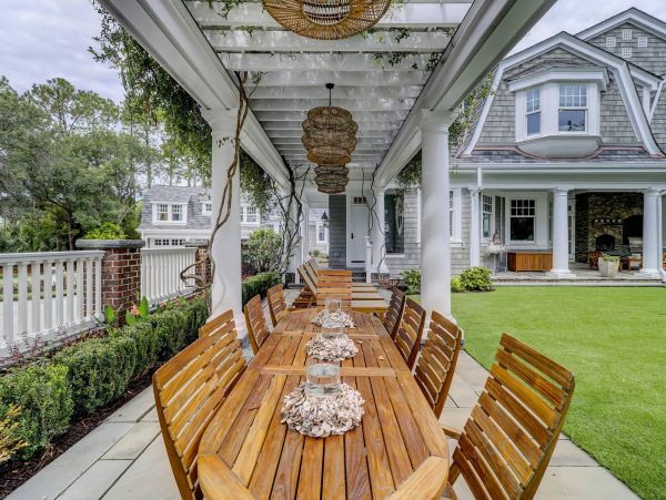 Grand Luxury 8-Acre Estate Main House & Guest House Sleeps 22 Guests