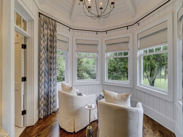Grand Luxury 8-Acre Estate Main House & Guest House Sleeps 22 Guests