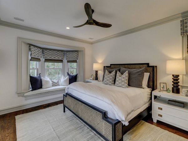 Grand Luxury 8-Acre Estate Main House & Guest House Sleeps 22 Guests