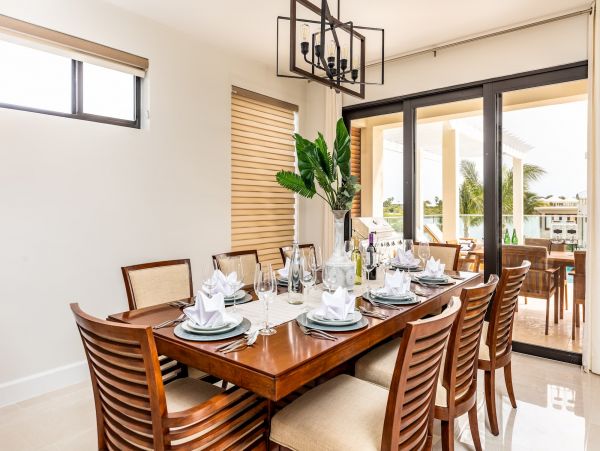 Luxury Four Bedroom Vacation Pool Villa in Turks and Caicos