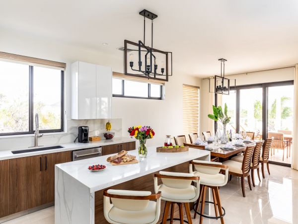 Luxury Four Bedroom Vacation Pool Villa in Turks and Caicos