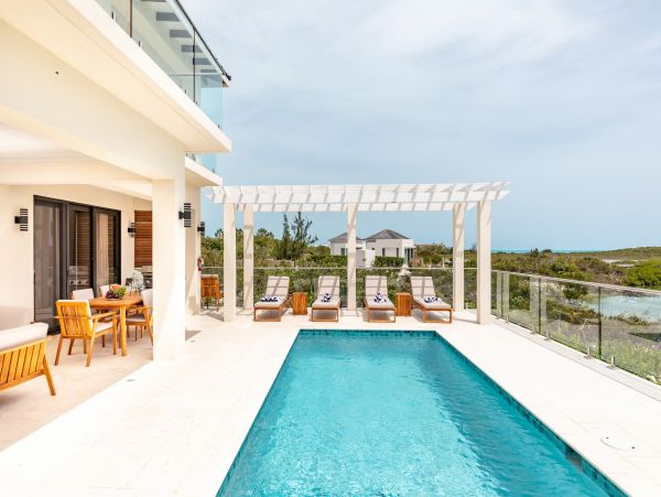 Luxury Four Bedroom Vacation Pool Villa in Turks and Caicos