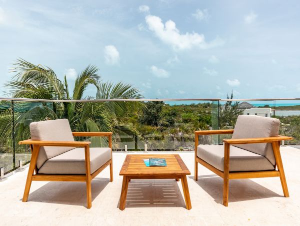 Luxury Four Bedroom Vacation Pool Villa in Turks and Caicos