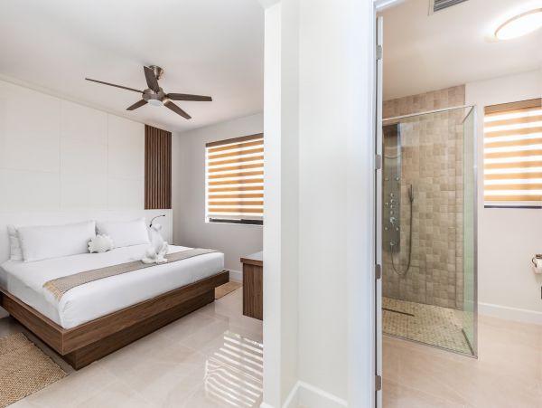 Luxury Four Bedroom Vacation Pool Villa in Turks and Caicos