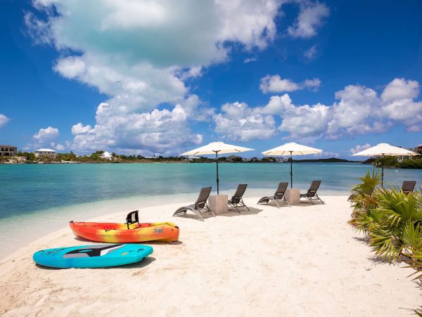Luxury Four Bedroom Vacation Pool Villa in Turks and Caicos