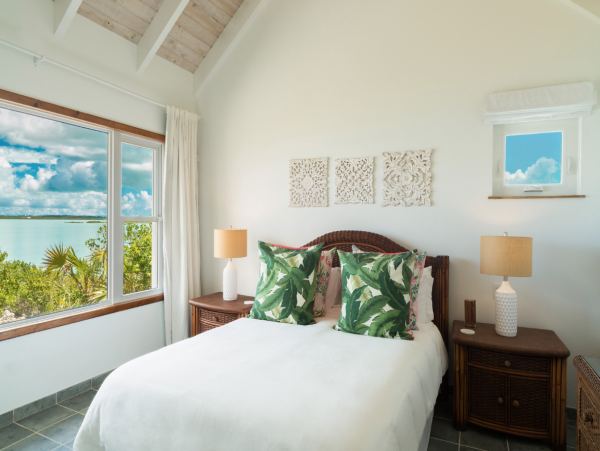 Turks and Caicos Vacation Pool Home Four Bedroom Oceanfront