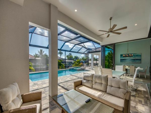 Luxury Vacation Home in Cape Coral with Private Caged Pool and Hot Tub