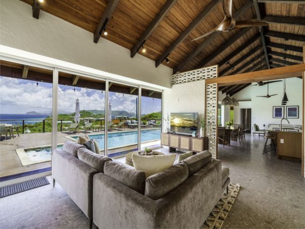 Four Bedroom Vacation Villa in St. Thomas with Private Pool and Amazing Views