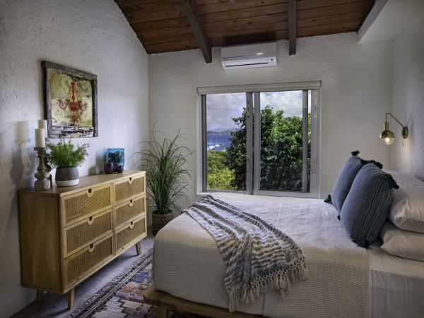 Four Bedroom Vacation Villa in St. Thomas with Private Pool and Amazing Views