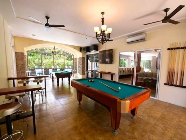 Jaco 20 Bedrooms Vacation Rental 2 Blocks to the Beach