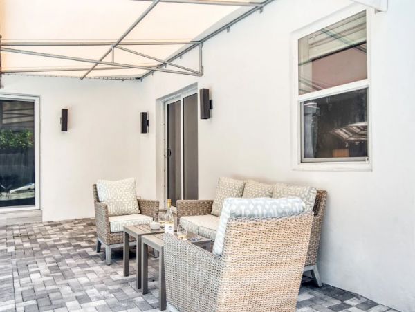 Fort Lauderdale Luxury Vacation Pool Home Four Bedroom
