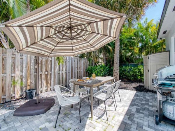 Fort Lauderdale Luxury Vacation Pool Home Four Bedroom