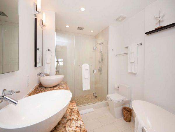 Luxury 3 Bedroom Condo in Cayman Islands Sleeps 8
