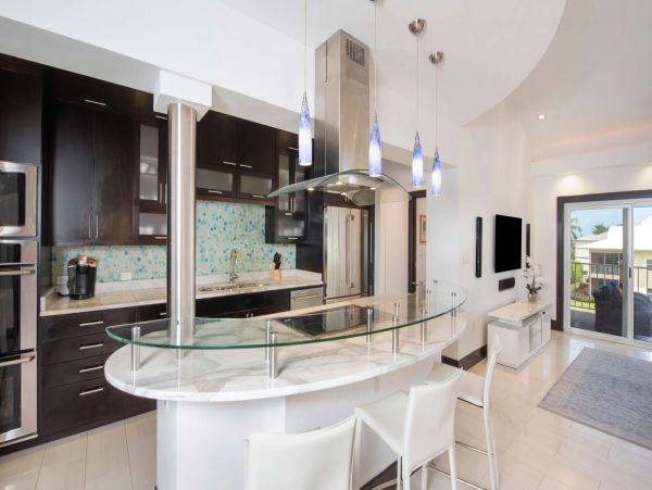 Luxury 3 Bedroom Condo in Cayman Islands Sleeps 8