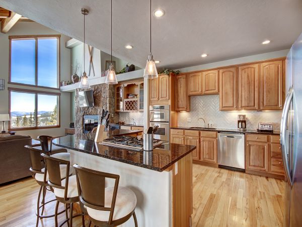 Four Bedroom Duplex with Beautiful Mountain Views
