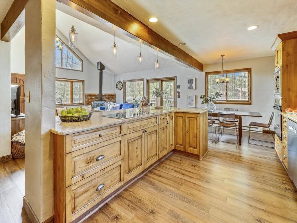 Five Bedroom Vacation Home in Breckenridge Sleeps Twelve Guests