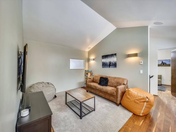 Breckenridge Three Bedroom Vacation Home with Ski Area Views