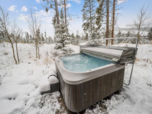 Breckenridge Three Bedroom Vacation Home with Ski Area Views