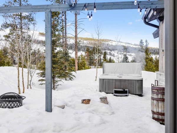 Breckenridge Three Bedroom Vacation Home with Ski Area Views