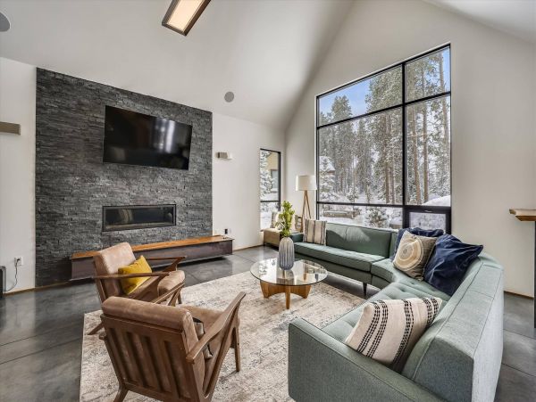 Breckenridge Three Bedroom Vacation Home with Ski Area Views