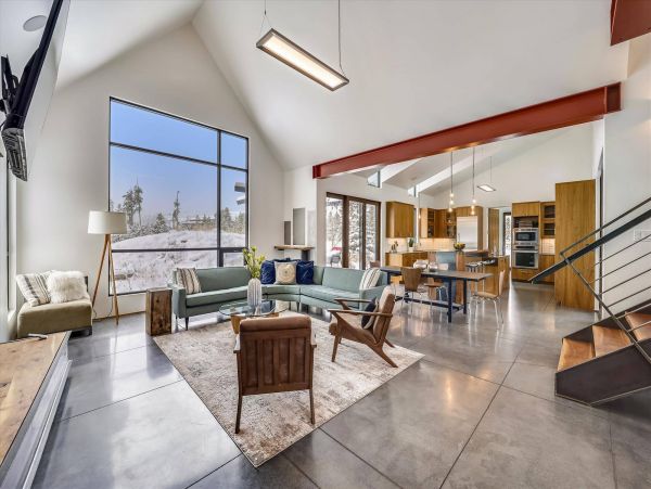 Breckenridge Three Bedroom Vacation Home with Ski Area Views