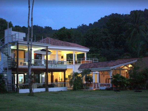 Beachfront Vacation Villa Jaco with 2 Pools & Sleeps 25
