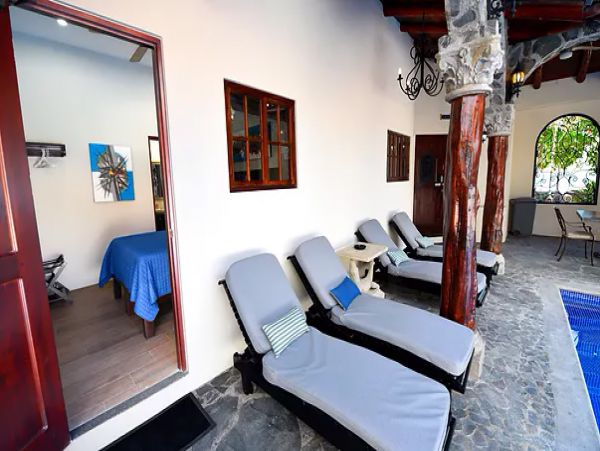 Oceanfront Jaco Vacation Pool Home Eight Bedroom