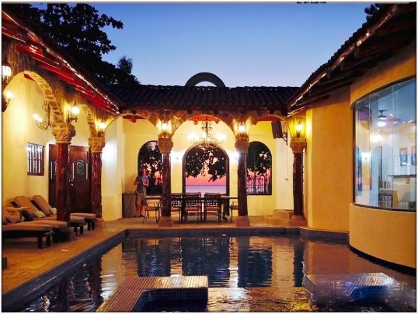 Oceanfront Jaco Vacation Pool Home Eight Bedroom