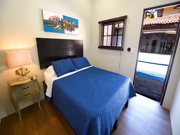 Oceanfront Jaco Vacation Pool Home Eight Bedroom