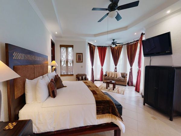 Great Interior Living Space, Large Terraces & Bay Views