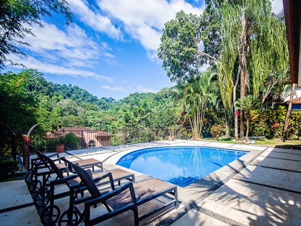 Great Interior Living Space, Large Terraces & Bay Views