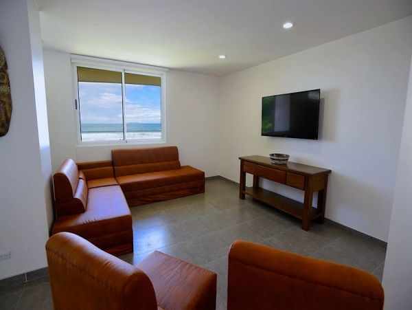 Luxury Beachfront Mansion with 13 Bedrooms Sleeps 20