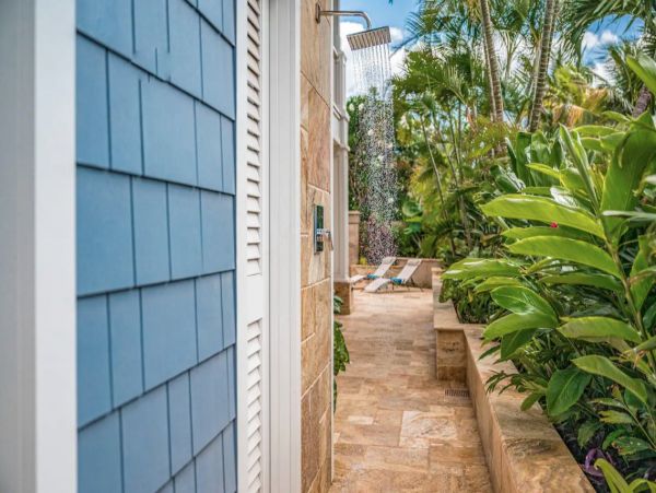 Kihei Luxury Vacation Pool House 6 Bedrooms Walk to Beach