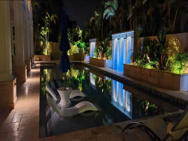 Kihei Luxury Vacation Pool House 6 Bedrooms Walk to Beach