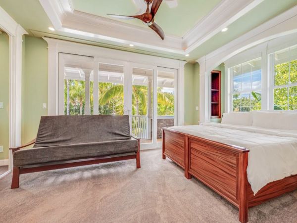 Kihei Luxury Vacation Pool House 6 Bedrooms Walk to Beach