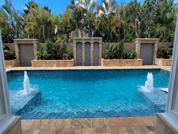 Kihei Luxury Vacation Pool House 6 Bedrooms Walk to Beach