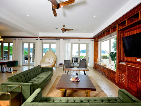 Herradura Vacation Pool Home Five Bedroom