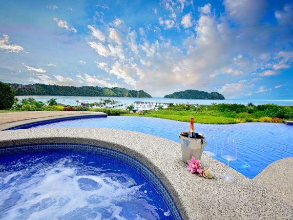Herradura Vacation Pool Home Five Bedroom