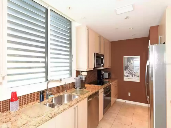 Luxury Beachplace Condo on 4th floor Corner unit
