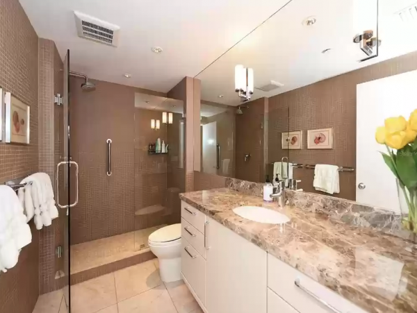 Luxury Beachplace Condo on 4th floor Corner unit
