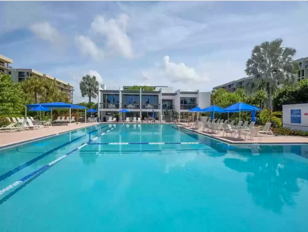 Luxury Beachplace Condo on 4th floor Corner unit