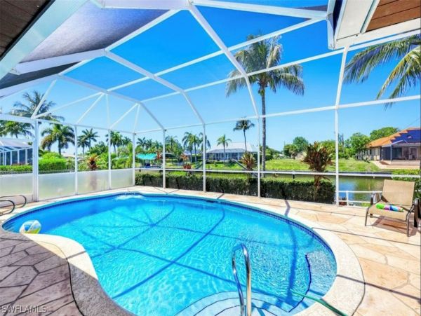 Cape Coral Vacation Pool Home Three Bedroom