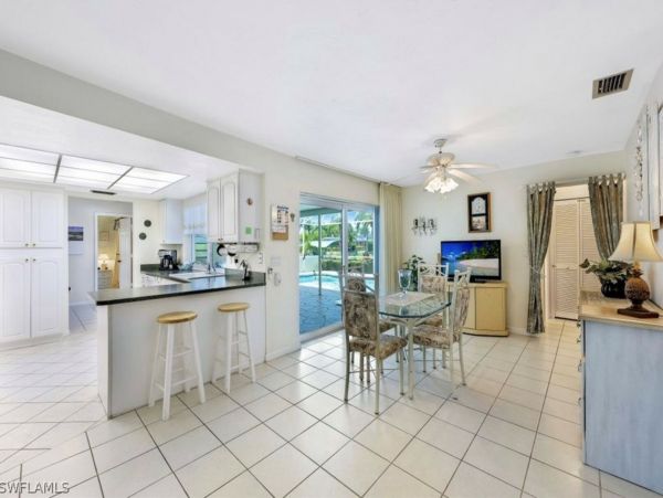 Cape Coral Vacation Pool Home Three Bedroom