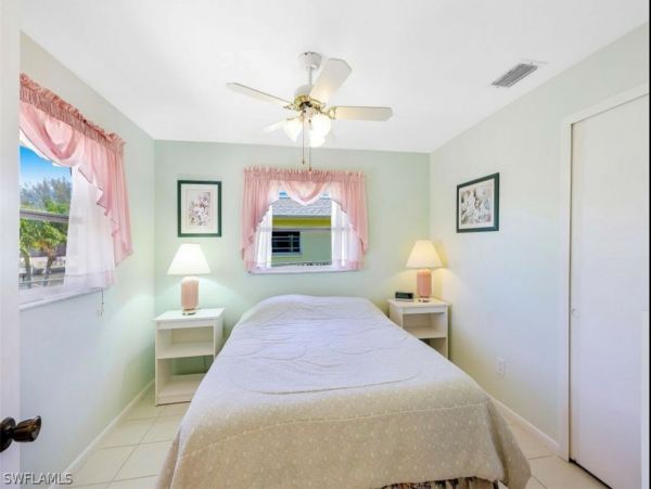 Cape Coral Vacation Pool Home Three Bedroom