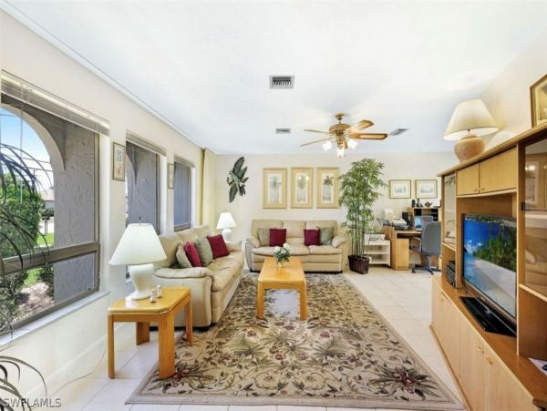 Cape Coral Vacation Pool Home Three Bedroom