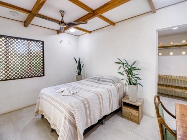 La Javilla Vacation Pool Home Four Bedroom On Beach