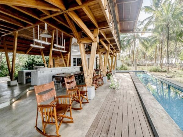 La Javilla Vacation Pool Home Four Bedroom On Beach