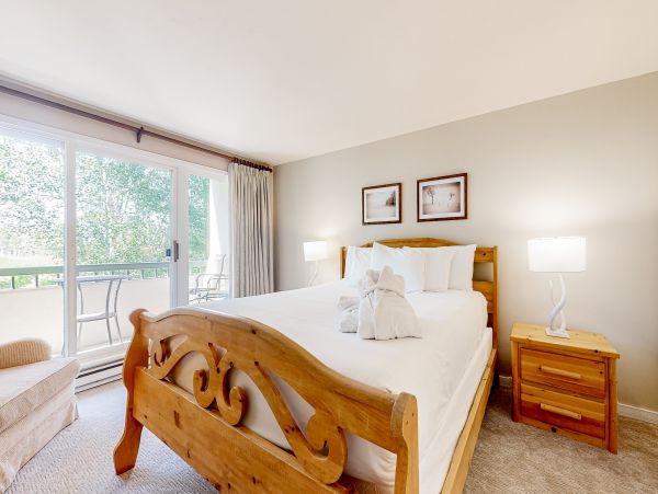 Beaver Creek Vacation Condo Two Bedroom Mountain Views